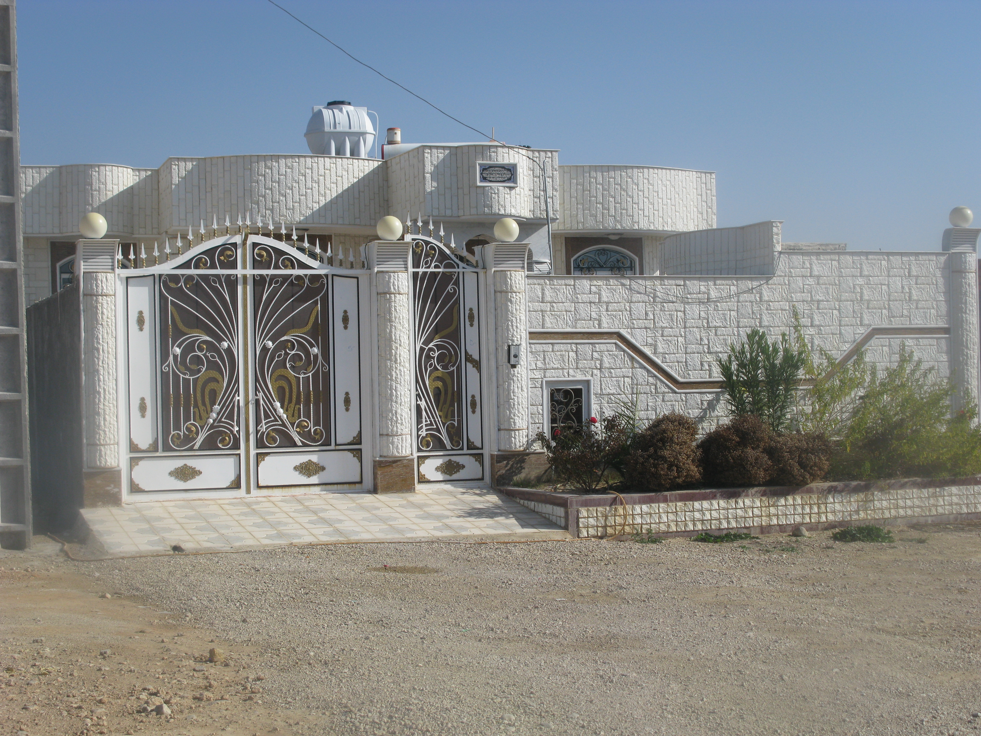 gallery-exterior
